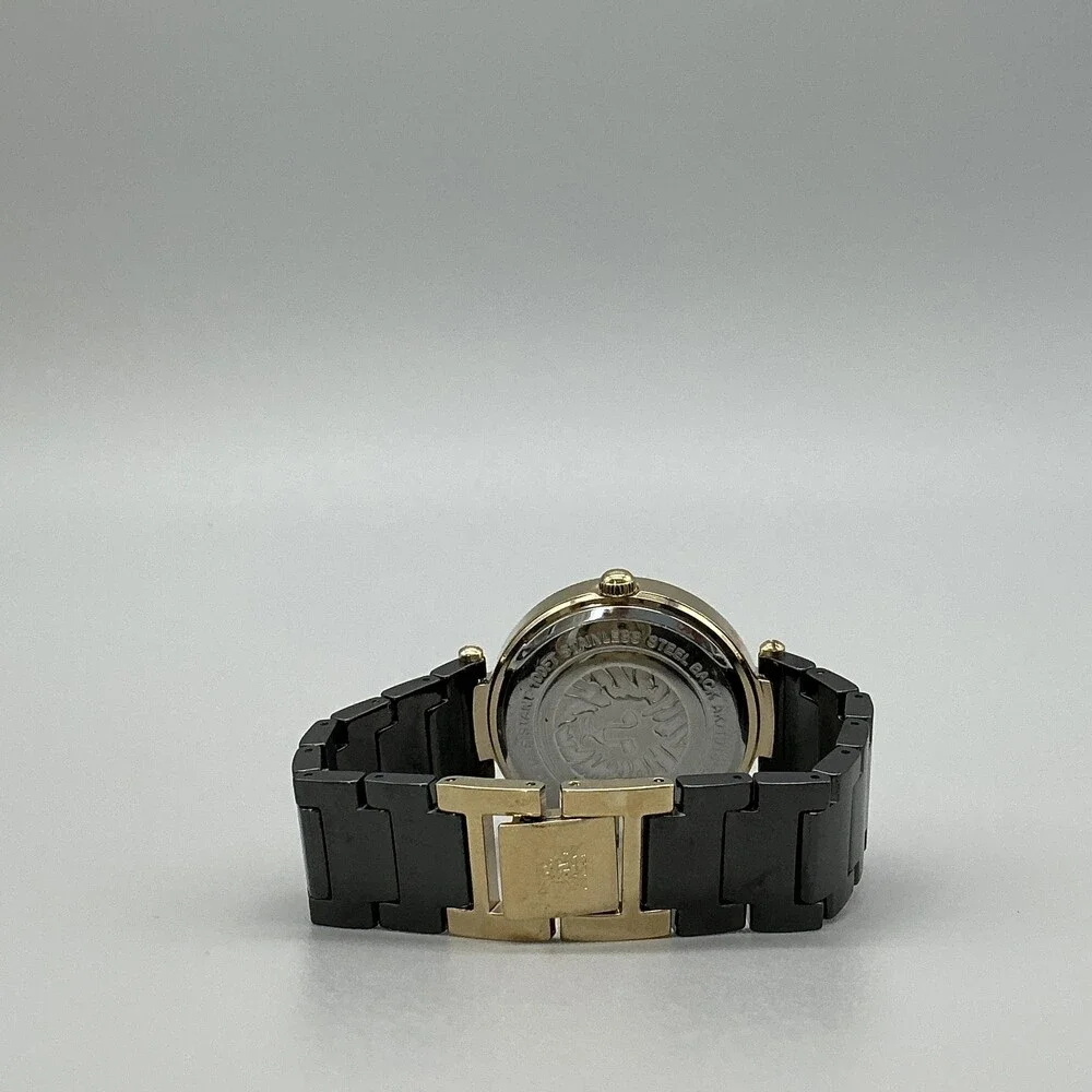 Anne Klein see photos